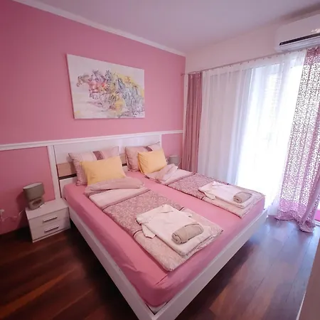 Appartement Vikeli *