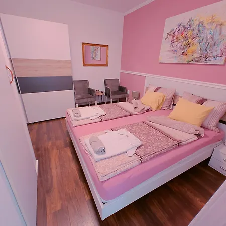 Appartement Vikeli *