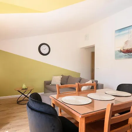 Apartment Vikeli